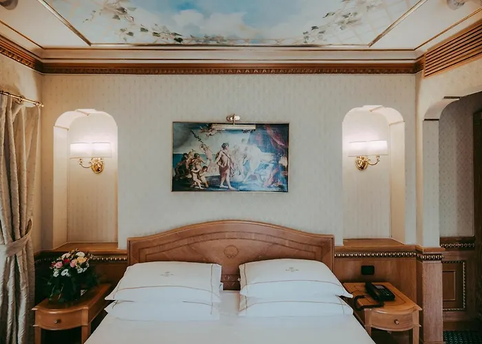 River Palace Ξενοδοχείο 4*