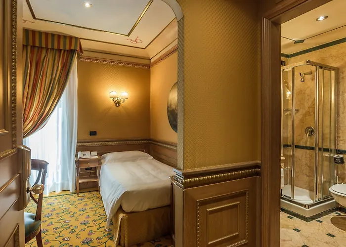 Hotel River Palace 4*
