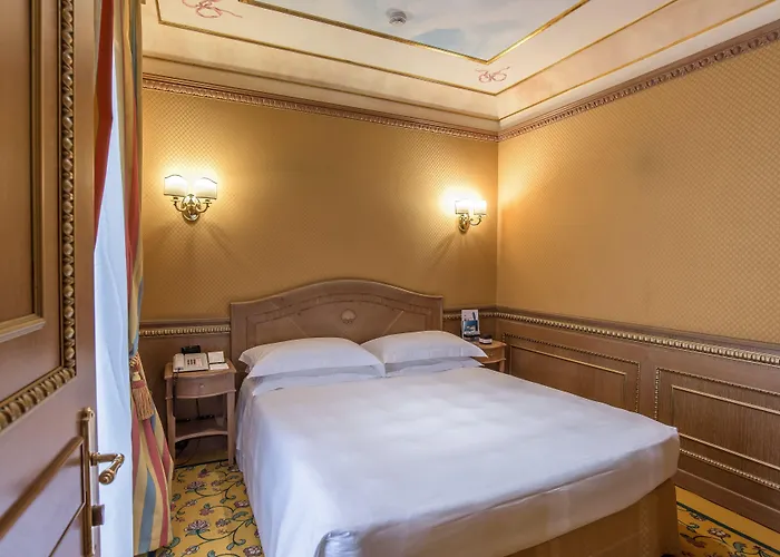 Hotel River Palace 4*
