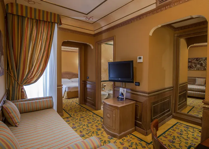 River Palace 4*