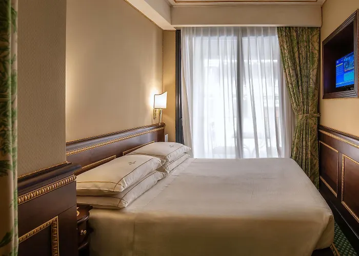 River Palace Hotel 4*