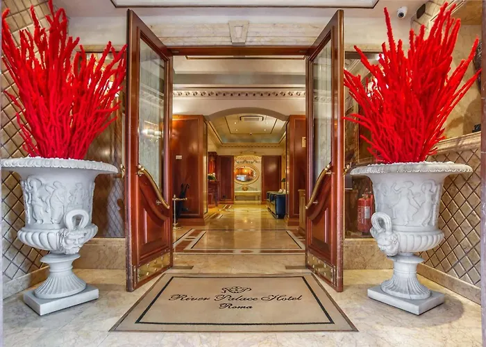 River Palace Hotel